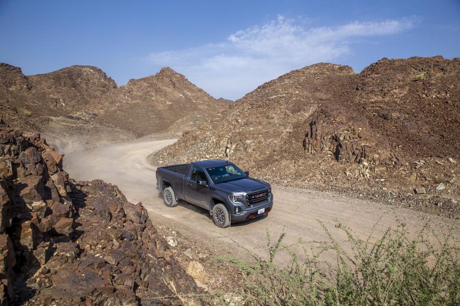  GMC Sierra AT4 Regular Cab 2019 года  (UAE) (фото 8 из 8)